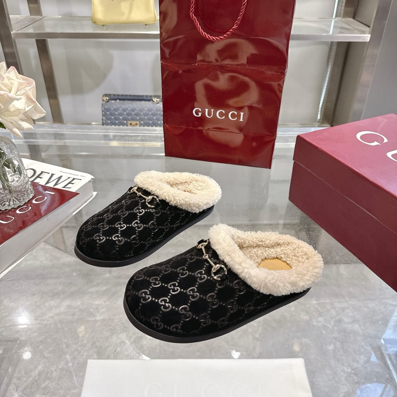 Gucci Women's mule with Horsebit