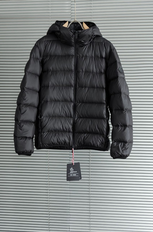 Moncler Erdon Short Down Jacket for men