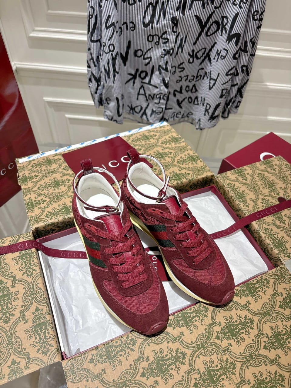 Gucci Women's Gucci Re-Motion trainer