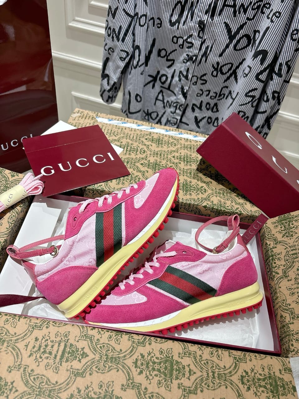 Gucci  Women's Gucci Re-Motion sneaker