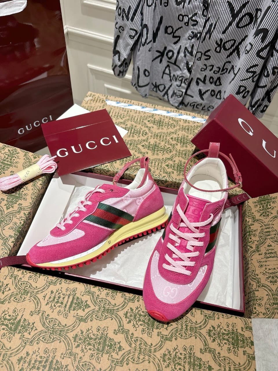 Gucci  Women's Gucci Re-Motion sneaker