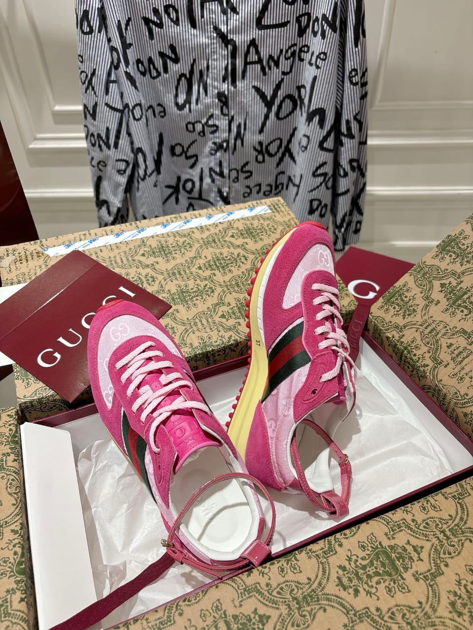 Gucci  Women's Gucci Re-Motion sneaker