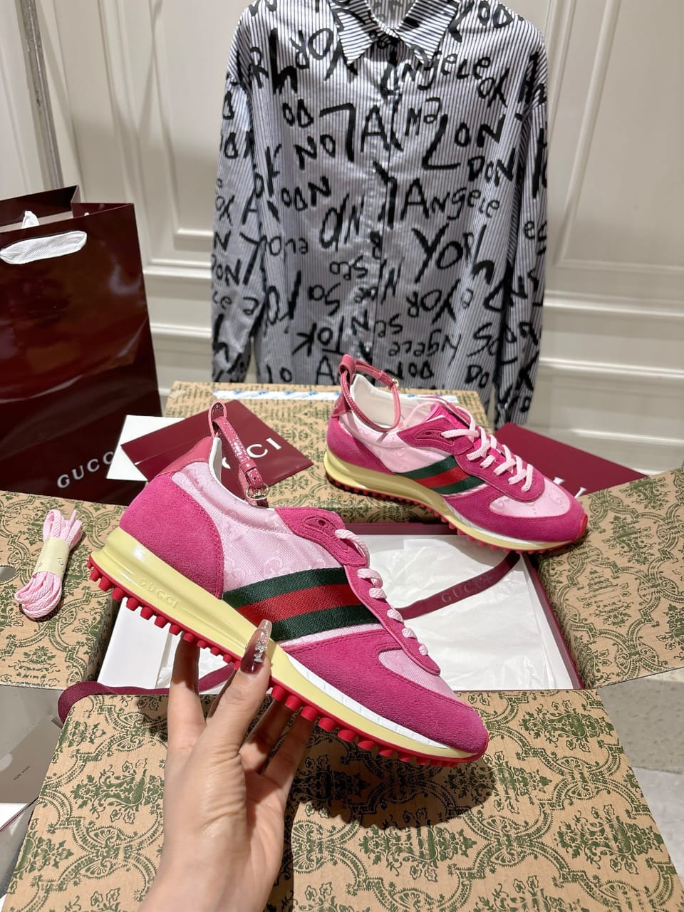 Gucci  Women's Gucci Re-Motion sneaker