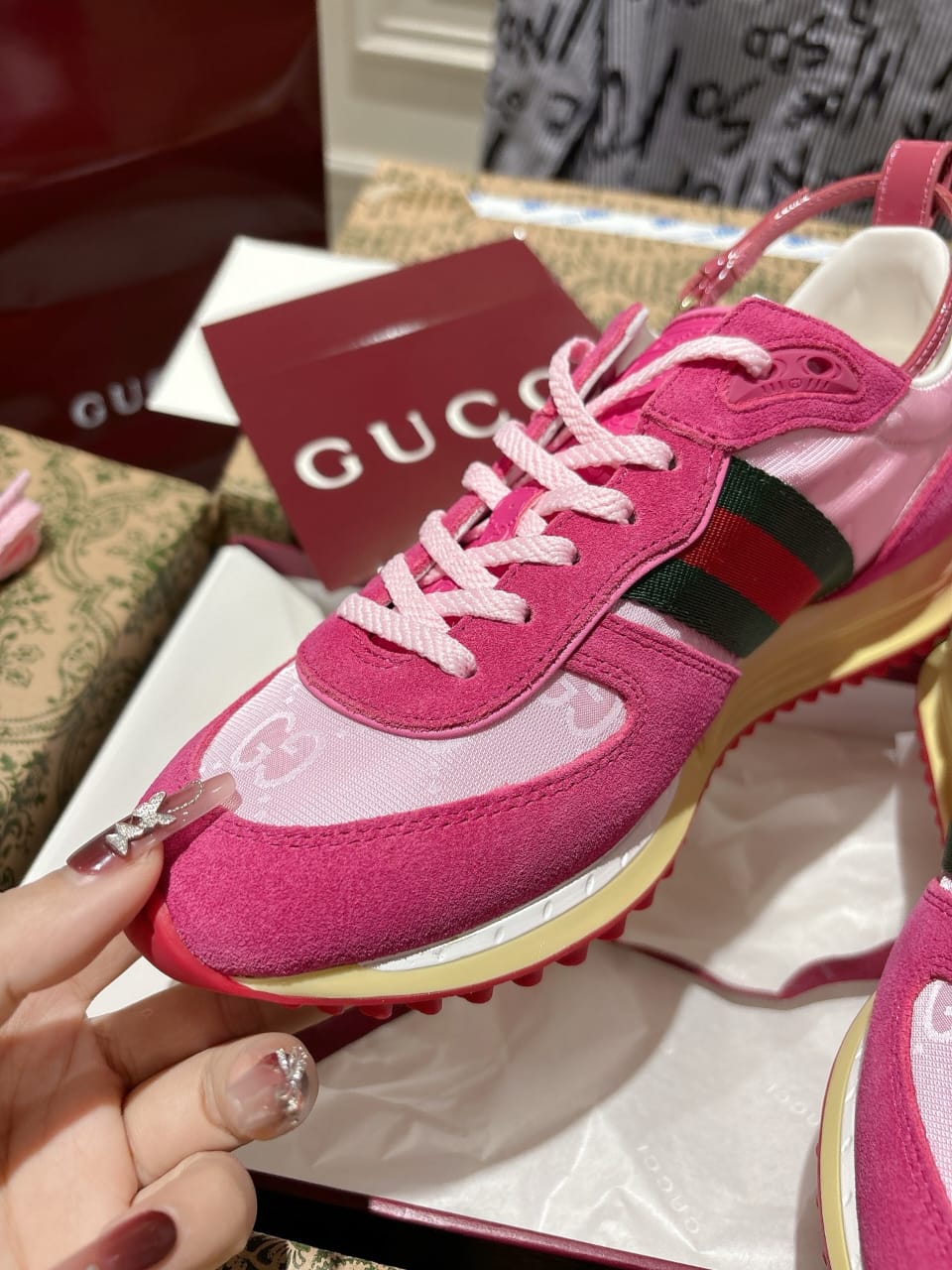 Gucci  Women's Gucci Re-Motion sneaker