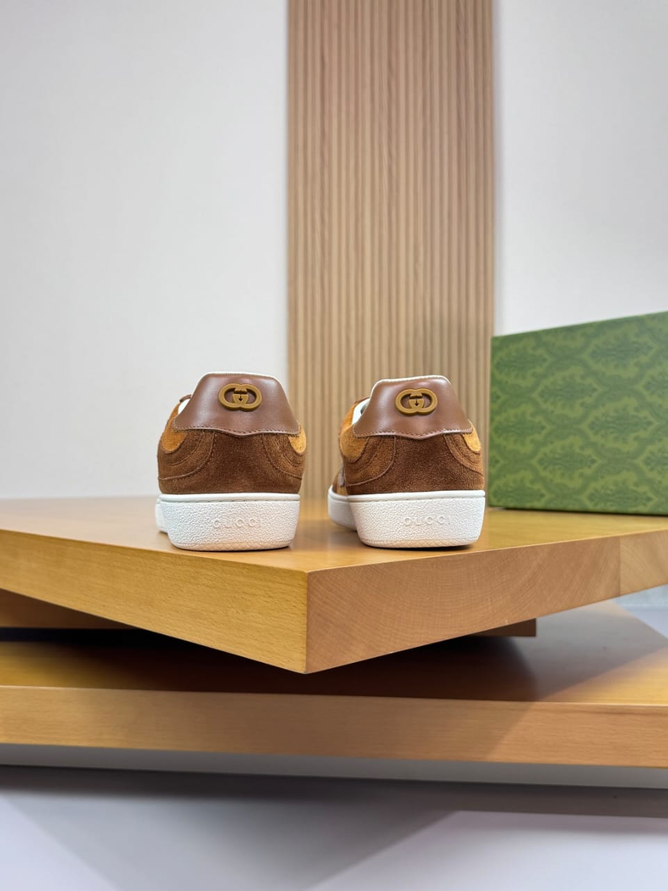 Gucci Women's G75 sneaker