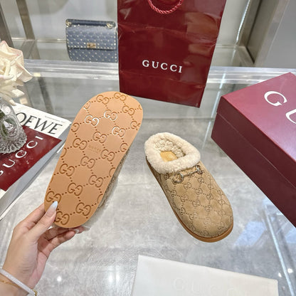 Gucci Women's mule with Horsebit