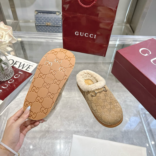 Gucci Women's mule with Horsebit