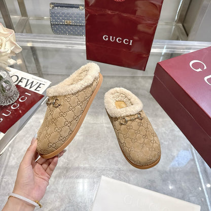 Gucci Women's mule with Horsebit