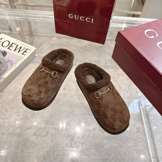 Gucci Women's mule with Horsebit