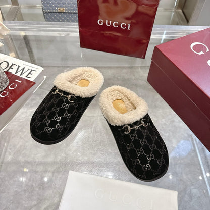 Gucci Women's mule with Horsebit