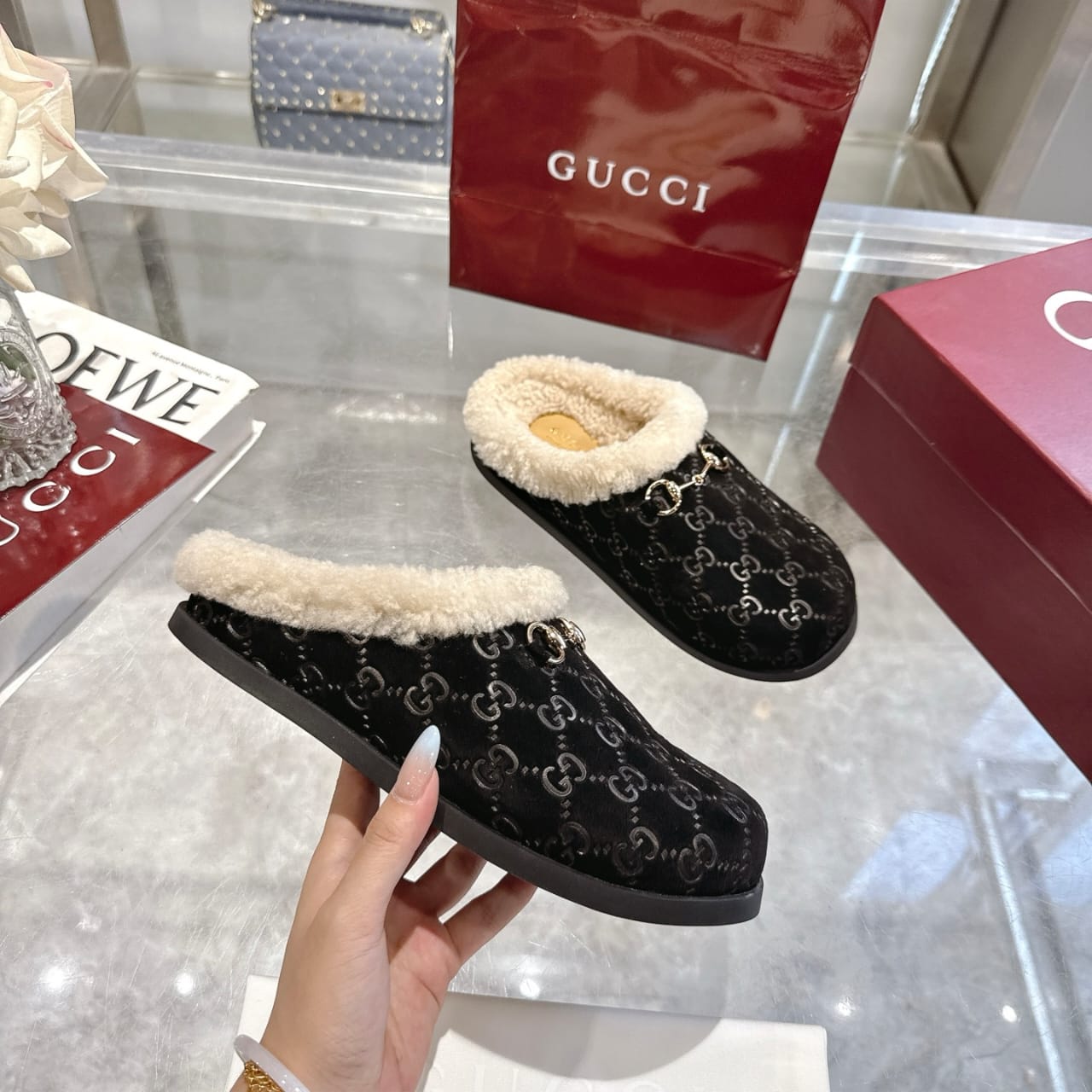 Gucci Women's mule with Horsebit