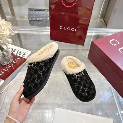 Gucci Women's mule with Horsebit