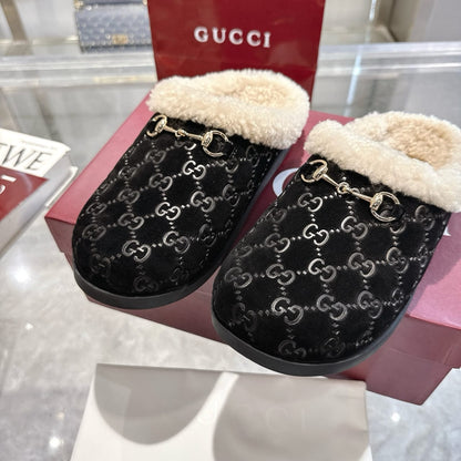 Gucci Women's mule with Horsebit