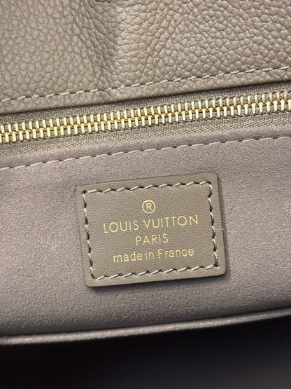 Louis Vuitton OnTheGo MM Monogram Empreinte leather Hand Bags for women
