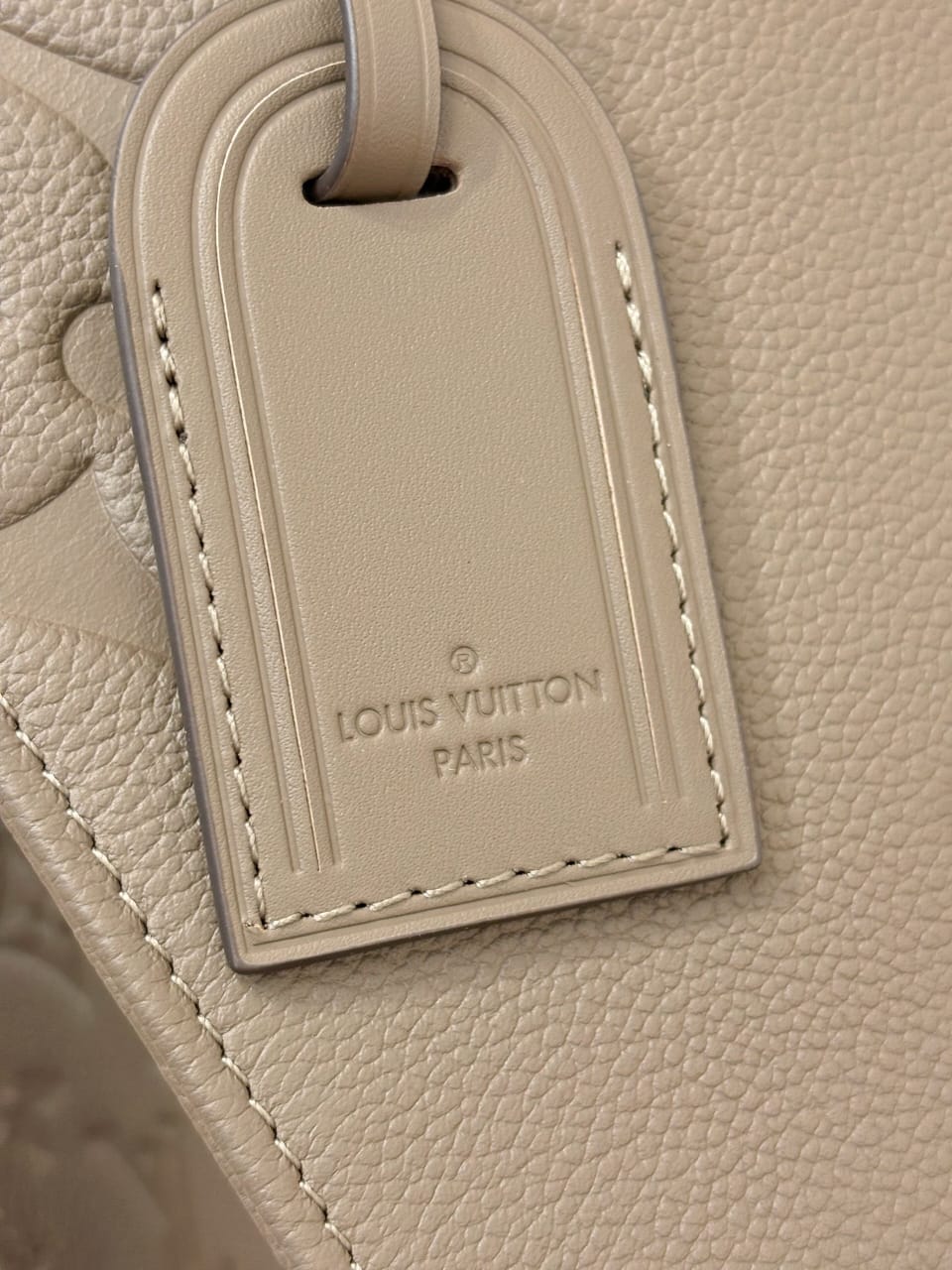 Louis Vuitton OnTheGo MM Monogram Empreinte leather Hand Bags for women