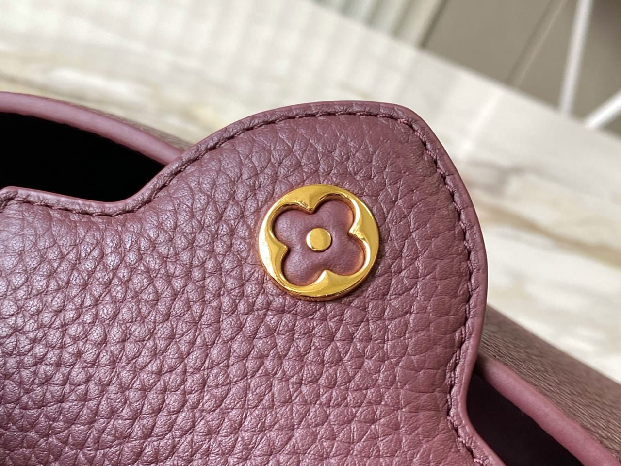 Louis Vuitton  Capucines Mini Hand Bags for women