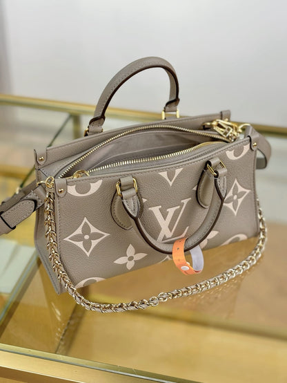 Louis Vuitton Dove/Cream Hand Bags for women