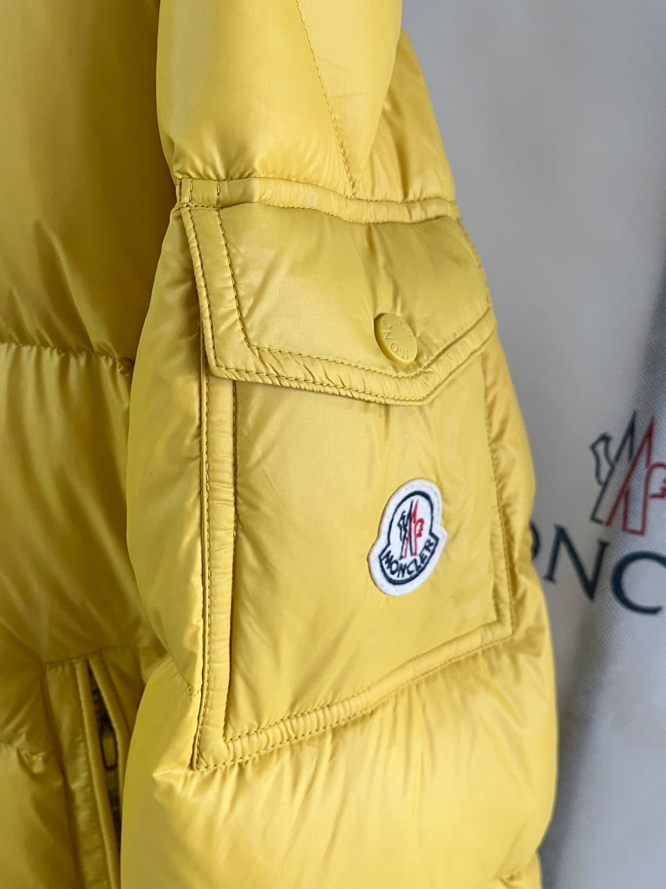 Moncler  Levitha Hooded Short Down Jacket