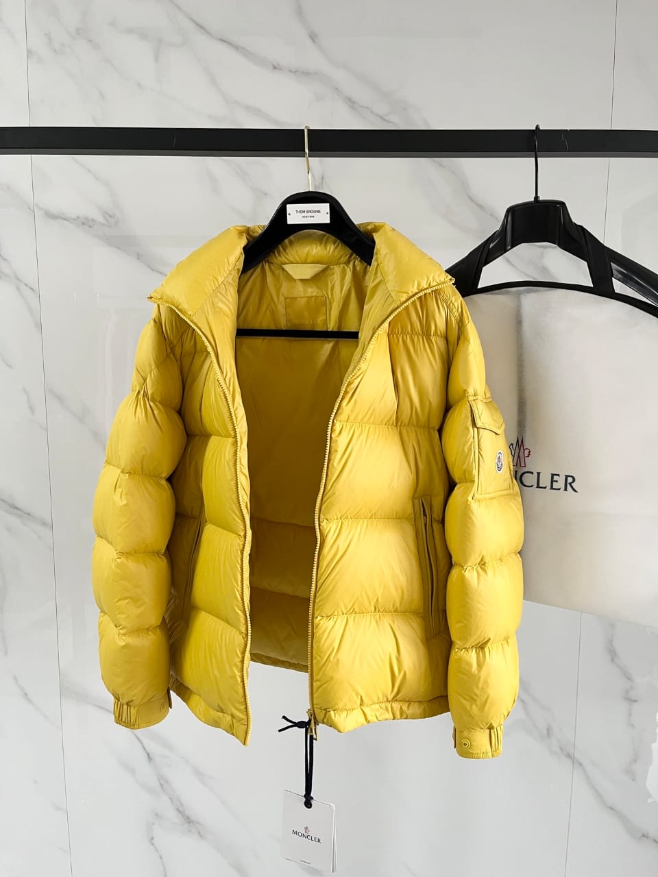Moncler  Levitha Hooded Short Down Jacket