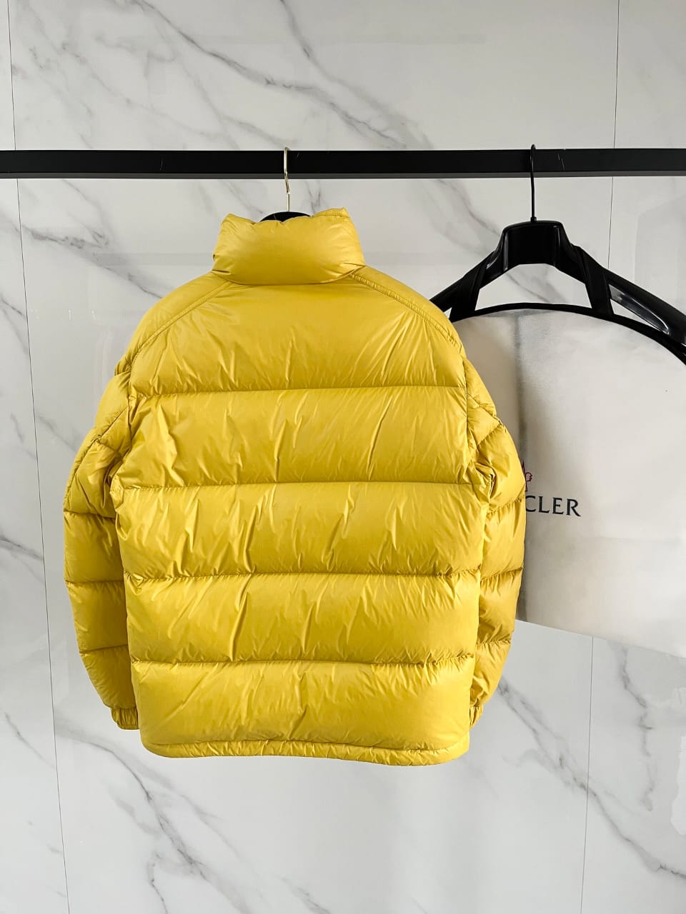 Moncler  Levitha Hooded Short Down Jacket