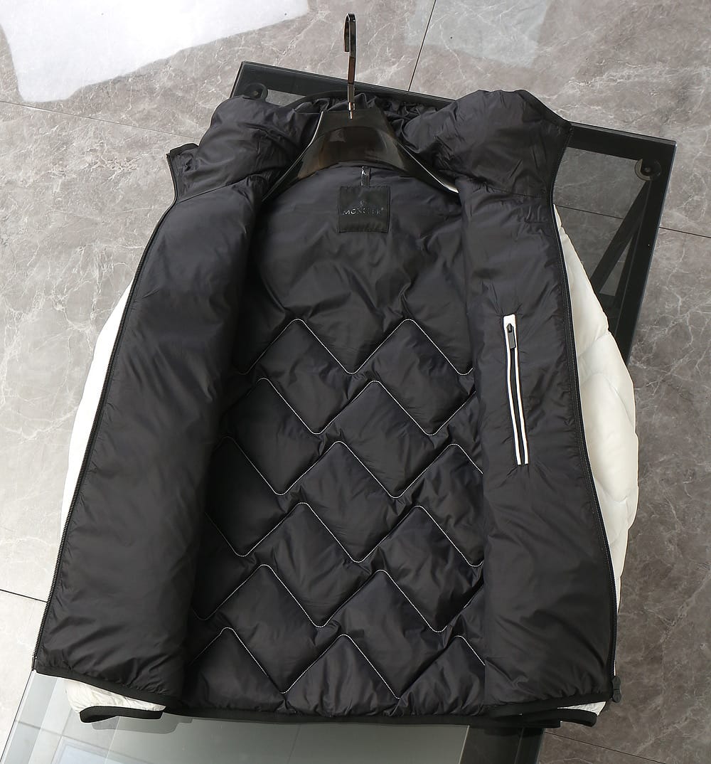 Moncler  Bimont Men's Quilted Hooded Short Down Jacket