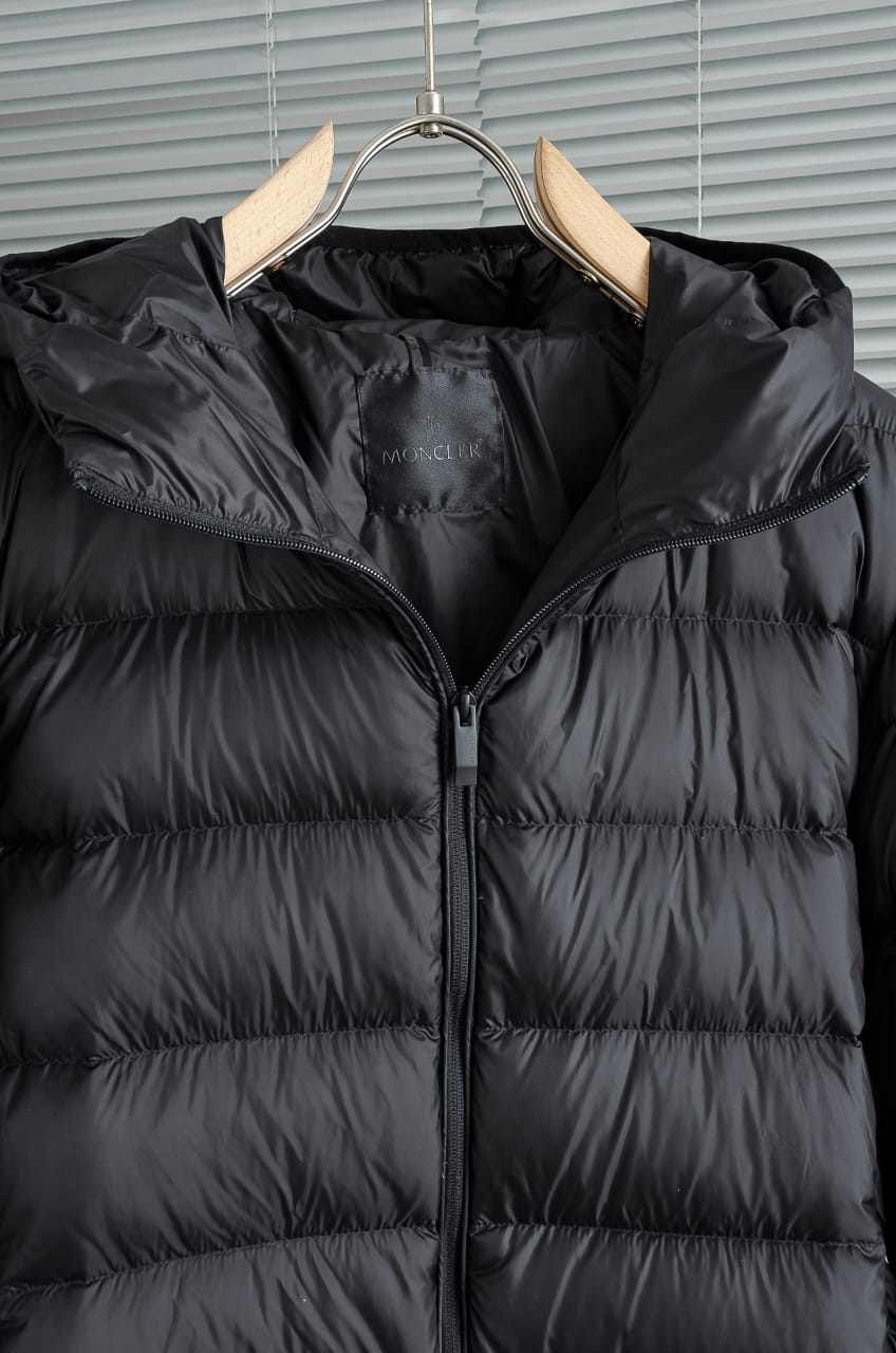 Moncler  Erdon Short Down Jacket for men