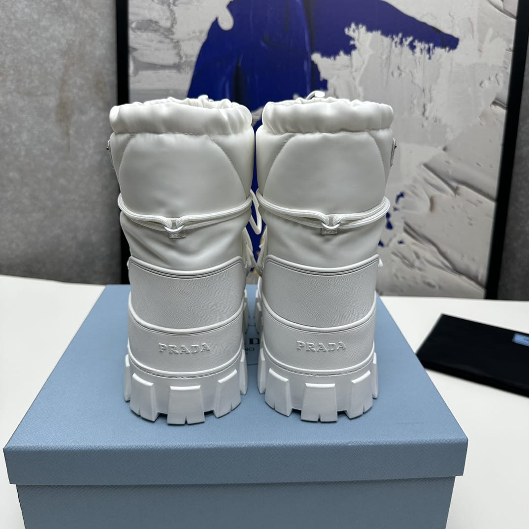 Prada Re-Nylon gabardine après-ski boots for woman