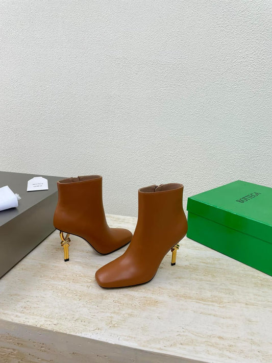 Bottega Veneta  Knot Ankle Boot for woman