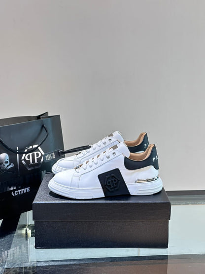 Philipp Plein  Patent Leather Lo-Top Sneakers Hexagon for men