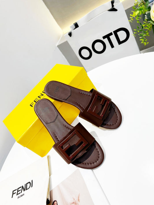 FENDI - Signature Leather Sandals for women