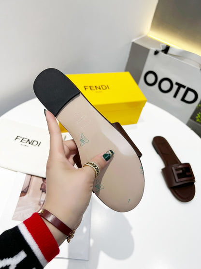 FENDI - Signature Leather Sandals for women