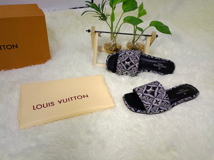 Lavish LV Flats for women
